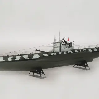 /img/46885-u-boat-diecast-display.webp