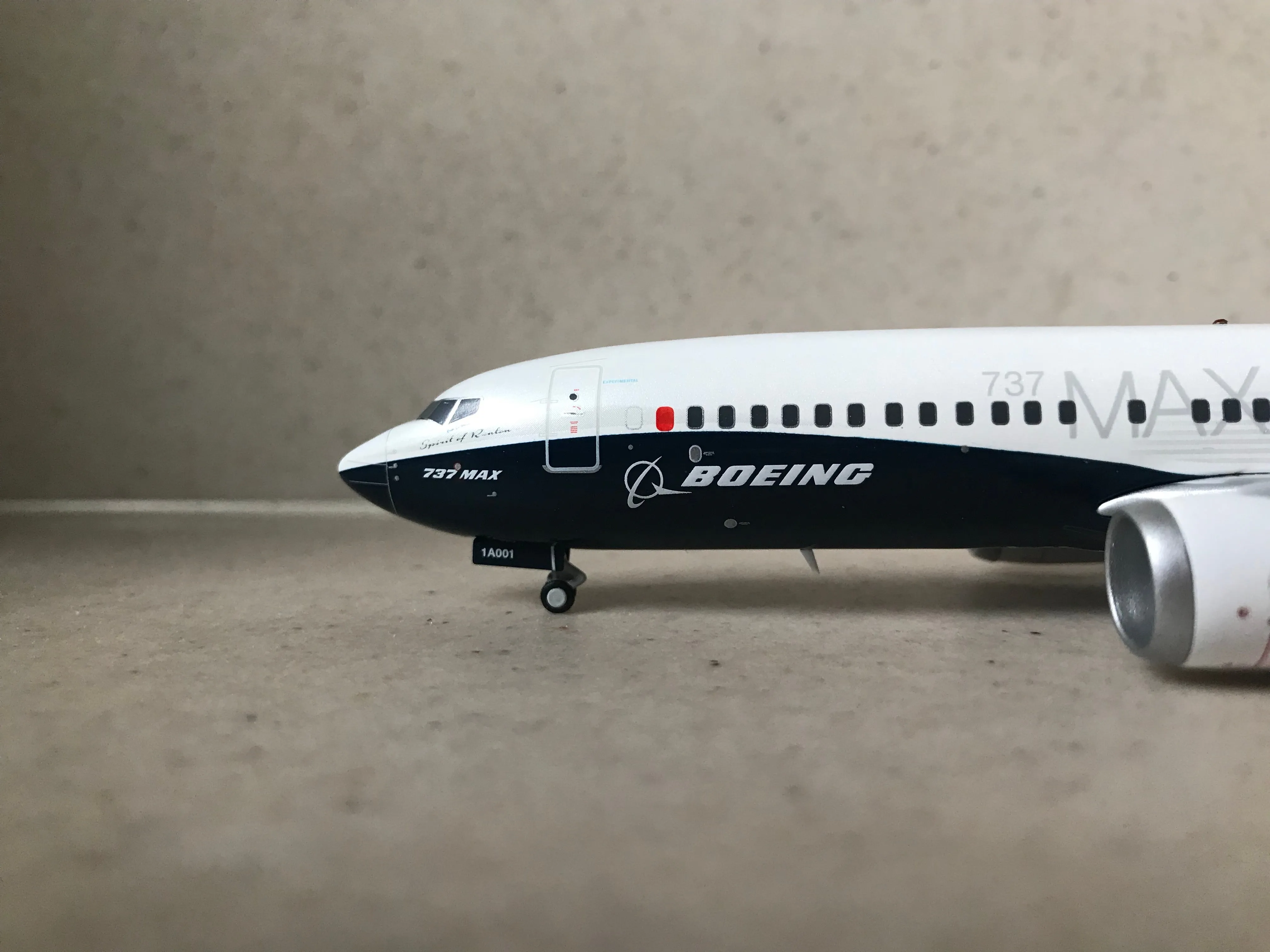 46914 diecast car photos