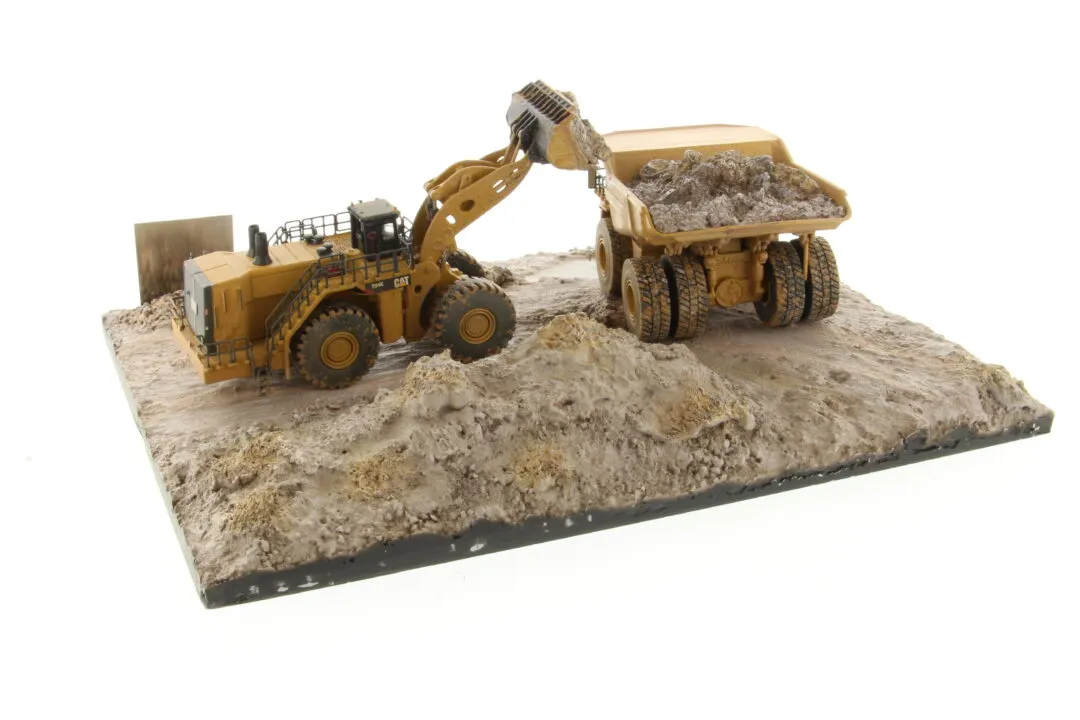 46920 cat diecast materials