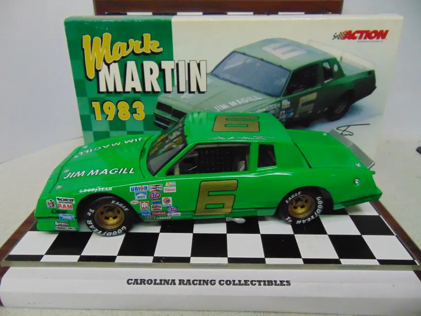 46927 cleaning diecast car