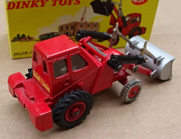 46958 lyndon davies diecast model design