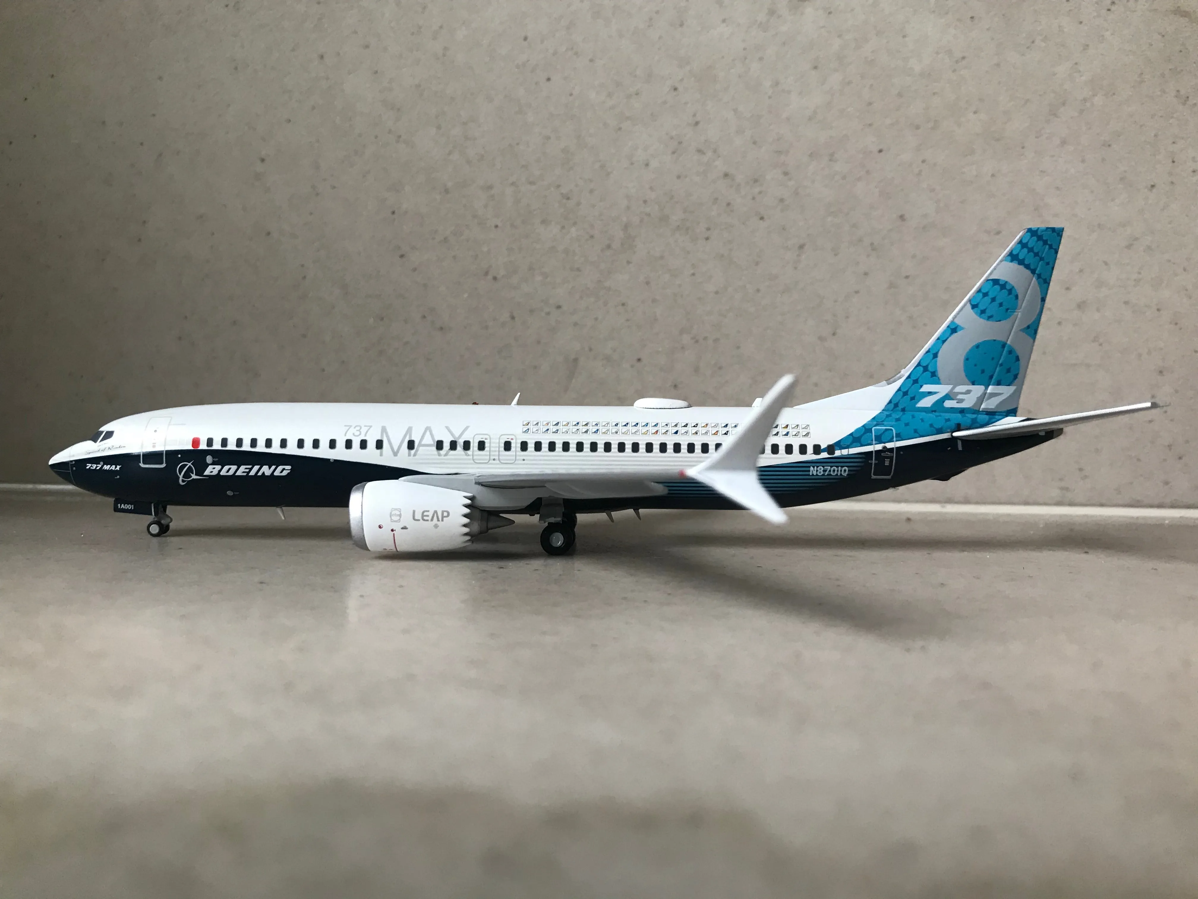 46966 diecast model scales