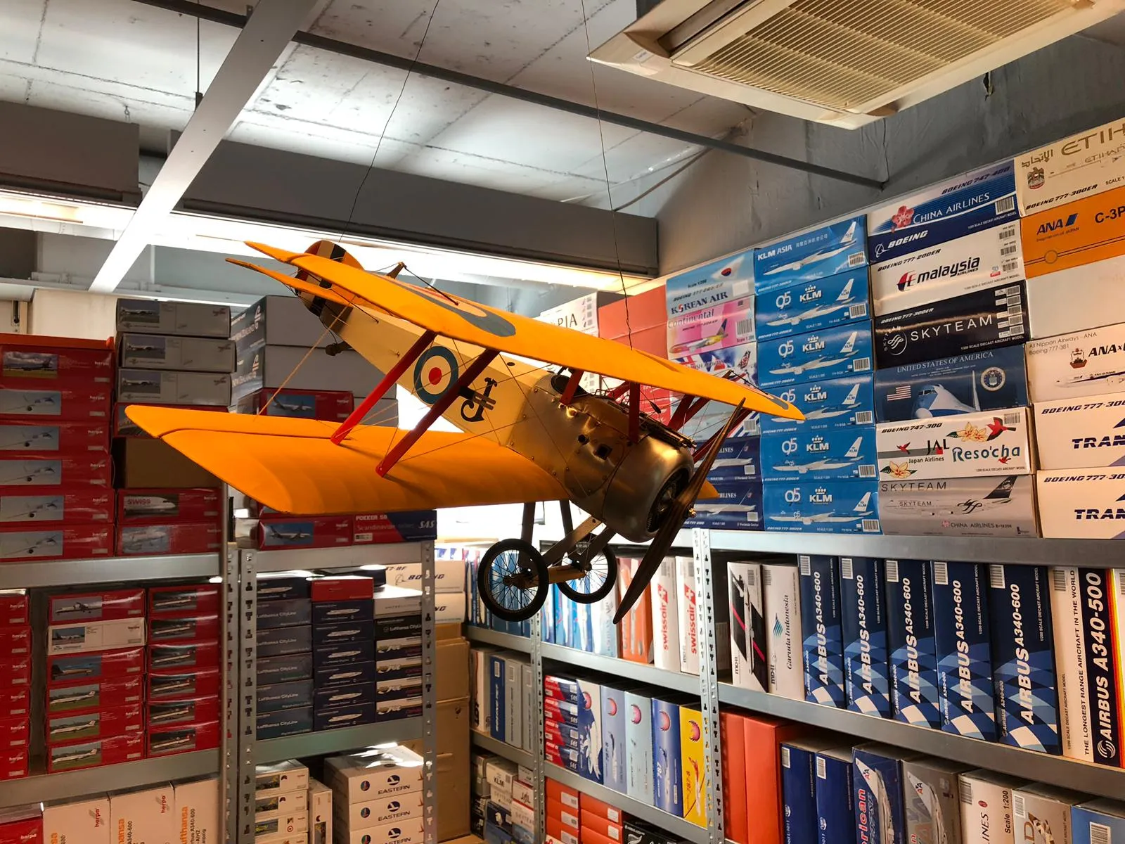 46966 diecast model storage