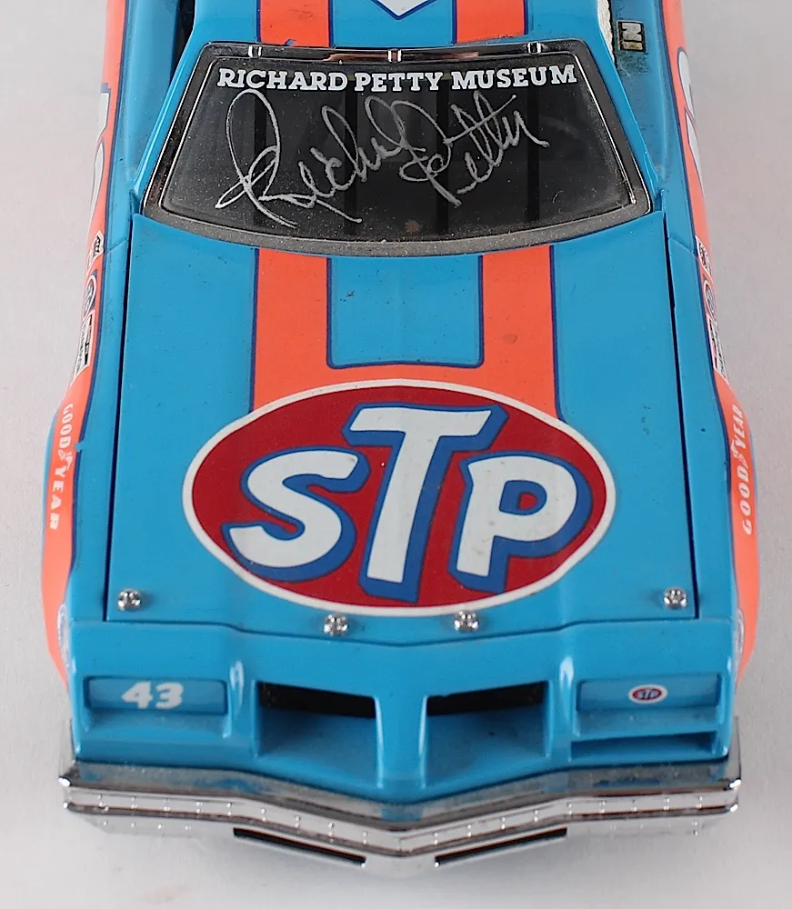 46988 collector grade detailing