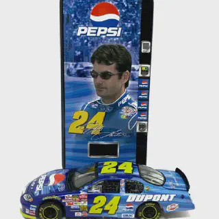 /img/46990-collecting-nascar-diecast.webp