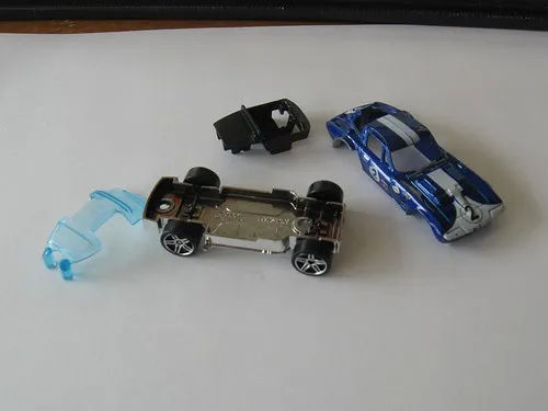 47004 diecast car wheels removal