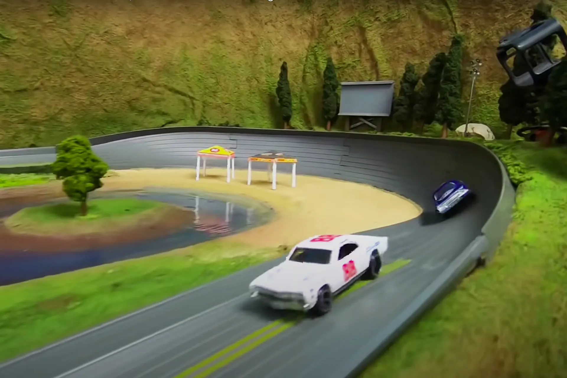 47012 diecast track materials