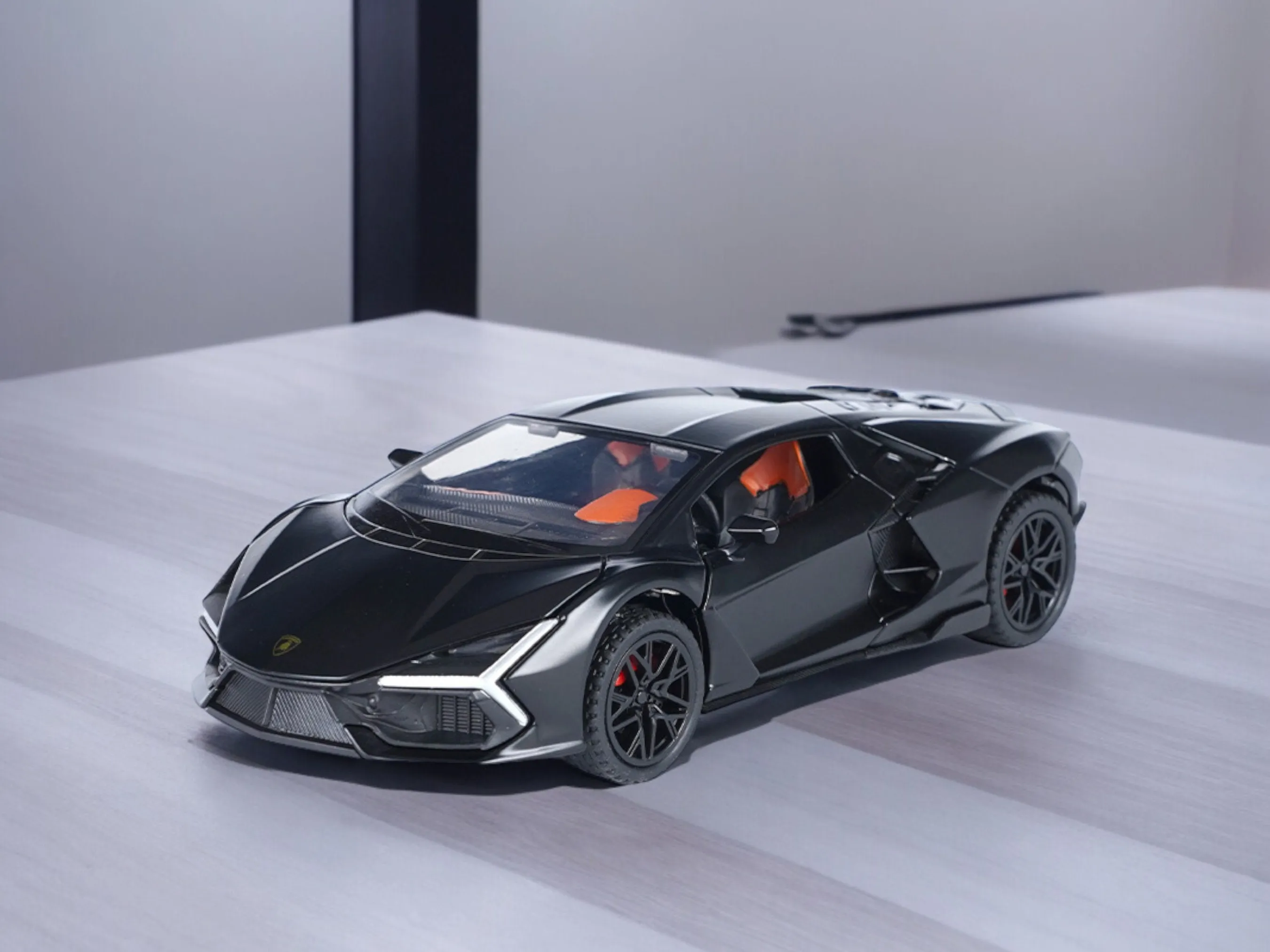 47015 lamborghini huracan diecast scale comparison
