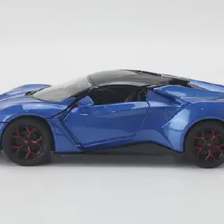 /img/47026-fenyr-supersport-diecast-details.webp