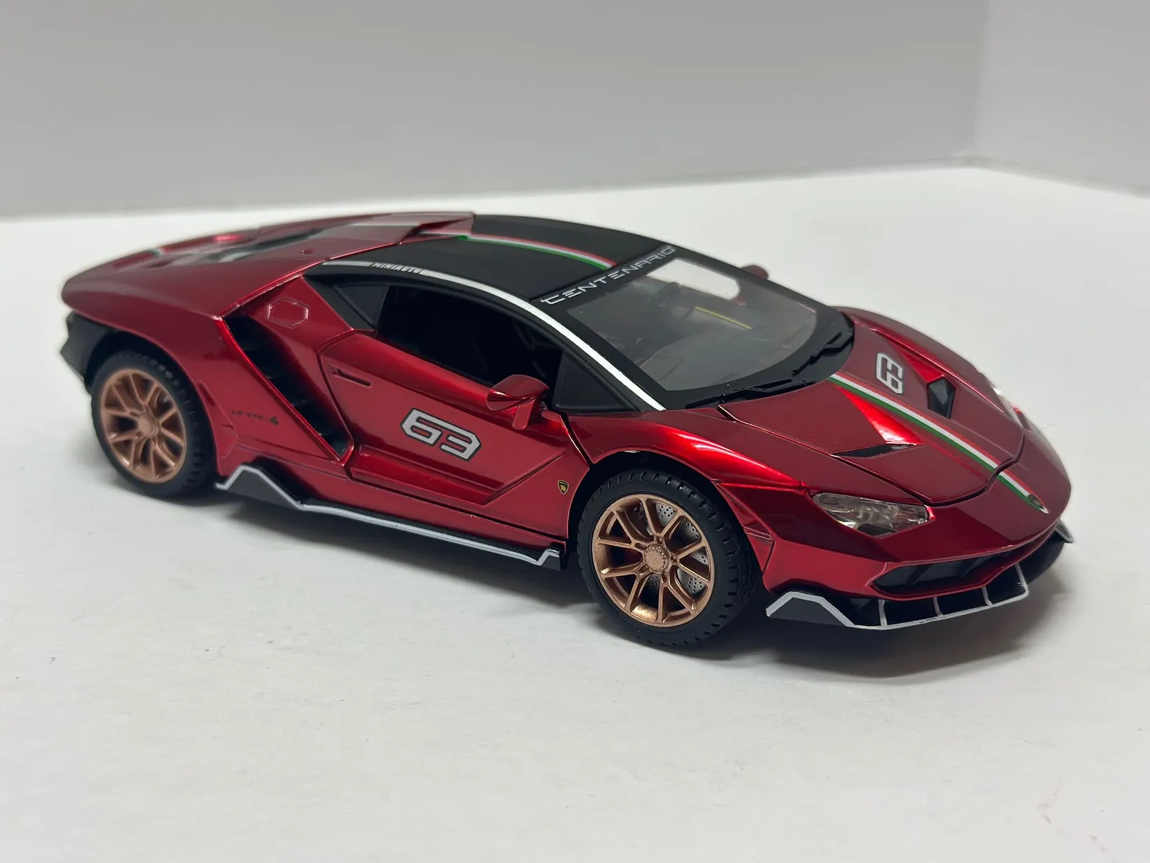47027 centenario diecast packaging
