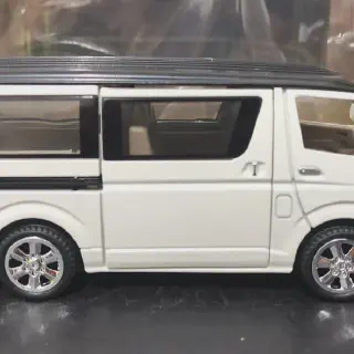 /img/47035-toyota-hiace-diecast-marketplace.webp
