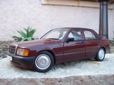 47039 mercedes 190e diecast models feature 4