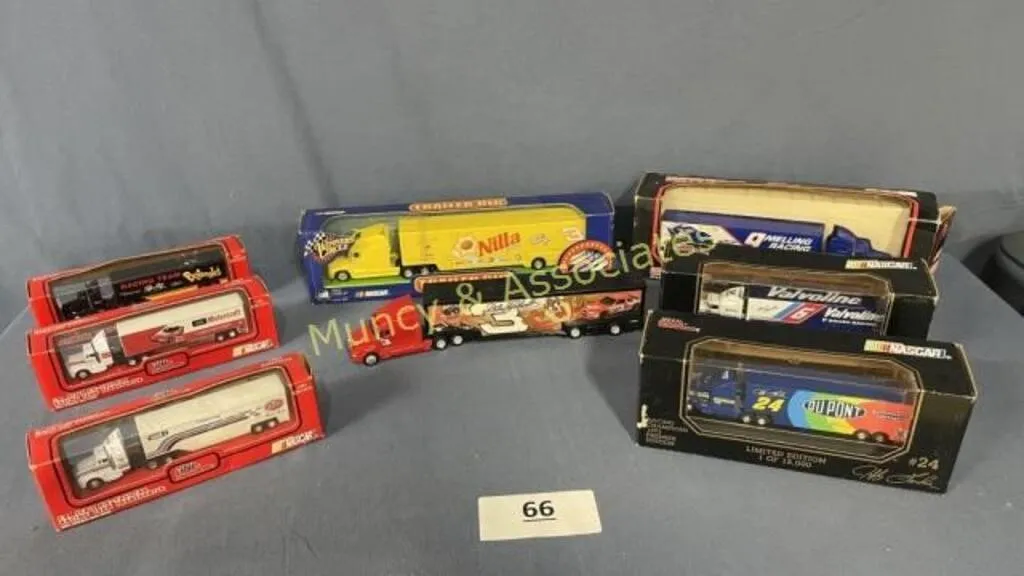 47061 diecast semi truck features