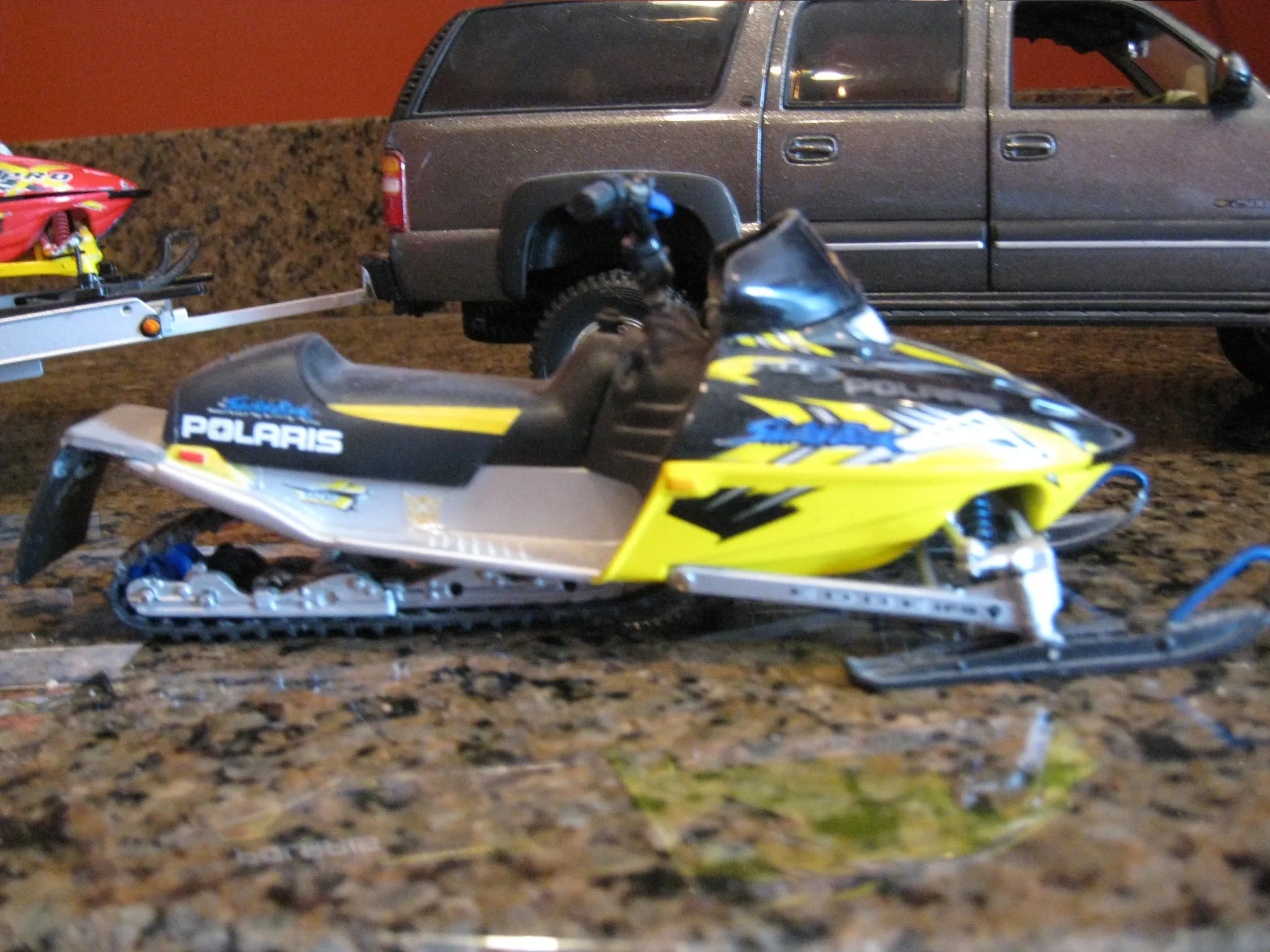 /img/47067-snowmobile-toy-marketplace.webp