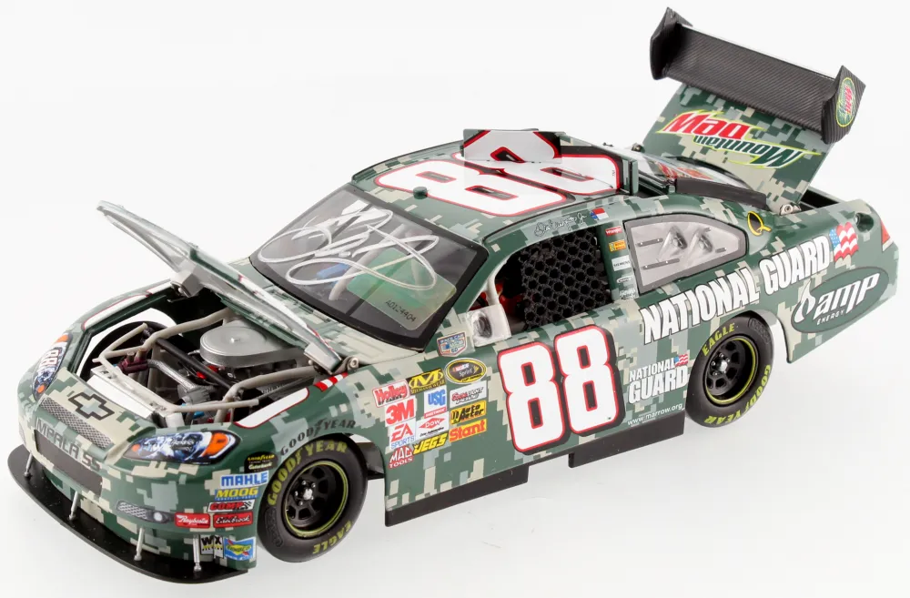 /img/47107-dale-jr-eagles-car-diecast-collector.webp