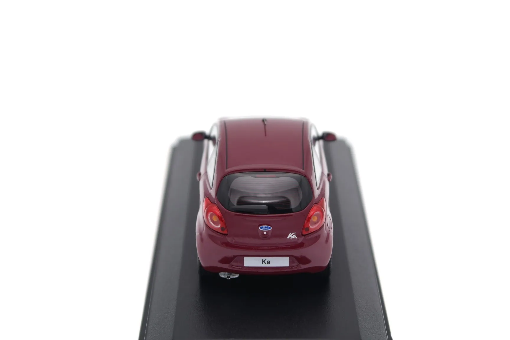 /img/47115-ford-ka-diecast-display.webp