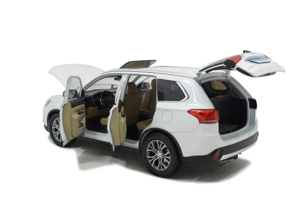 47121 mitsubishi outlander diecast car 4