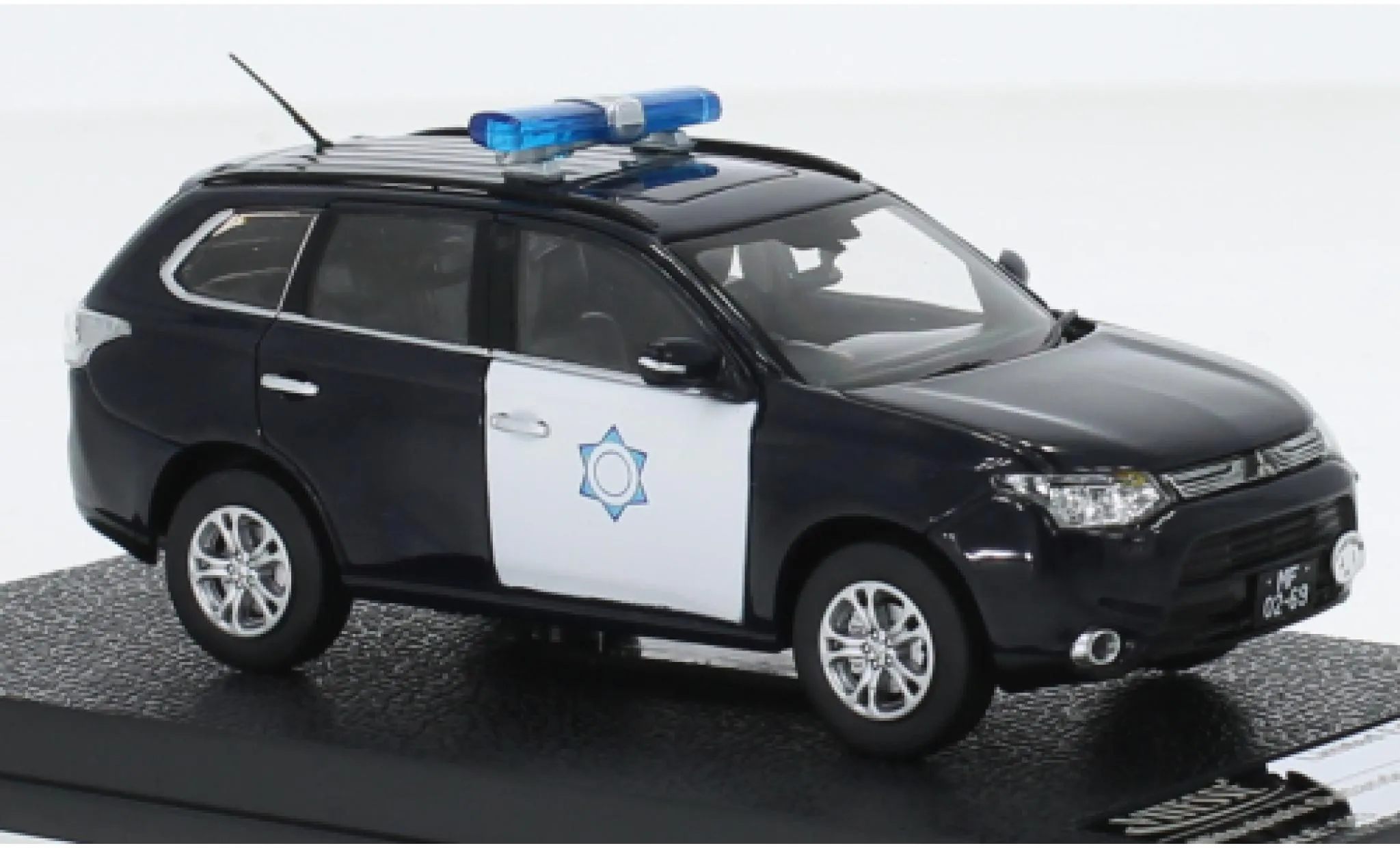 47121 mitsubishi outlander diecast car 5