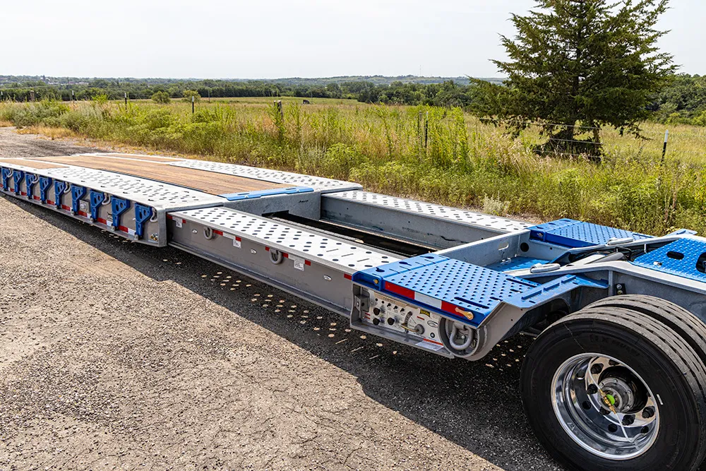 47127 realistic diecast detailing