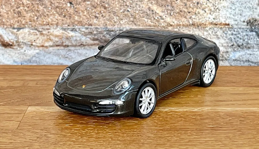 47128 porsche 911 diecast historical