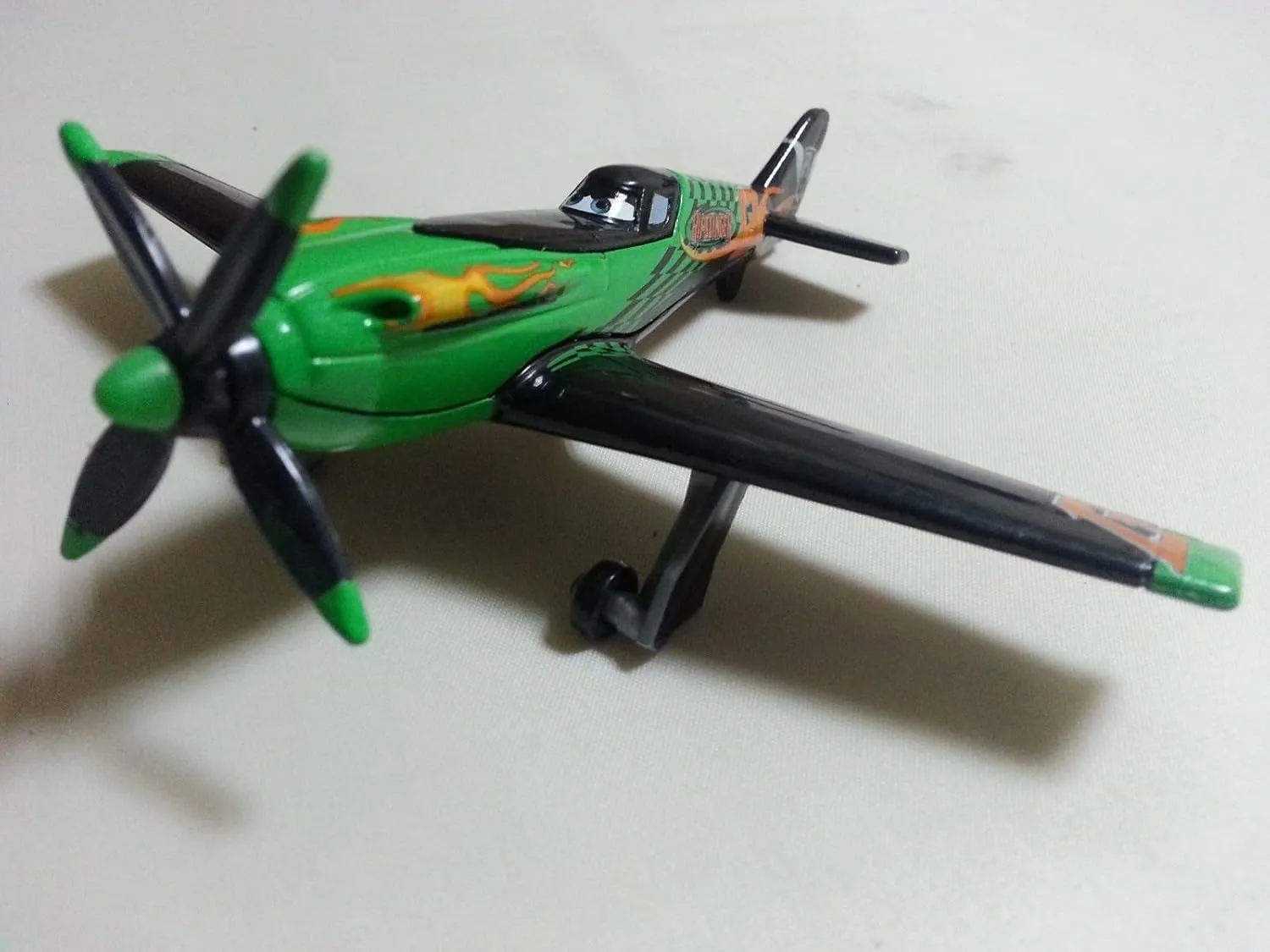 /img/47134-ripslinger-diecast-plane-retailer.webp