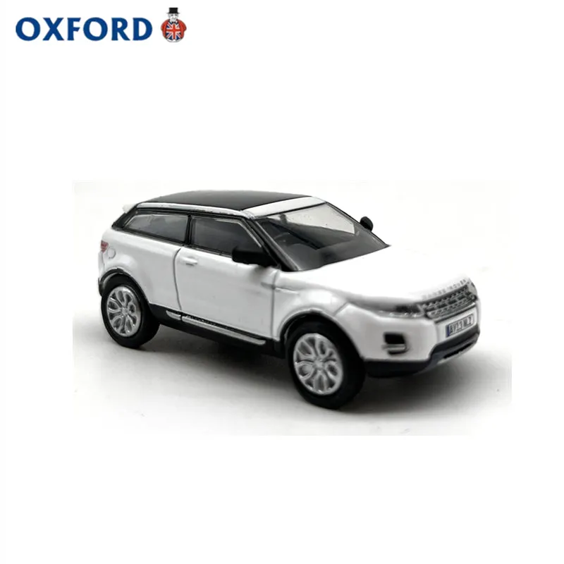 /img/47136-evoque-diecast-display.webp