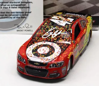 /img/47166-kyle-larson-michigan-win-diecast-shop.webp