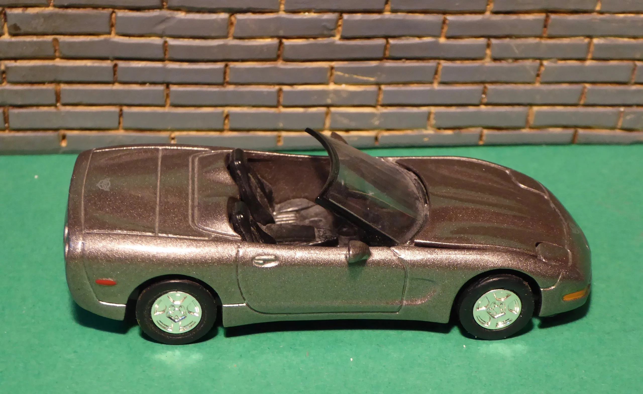 47174 corvette diecast model 1