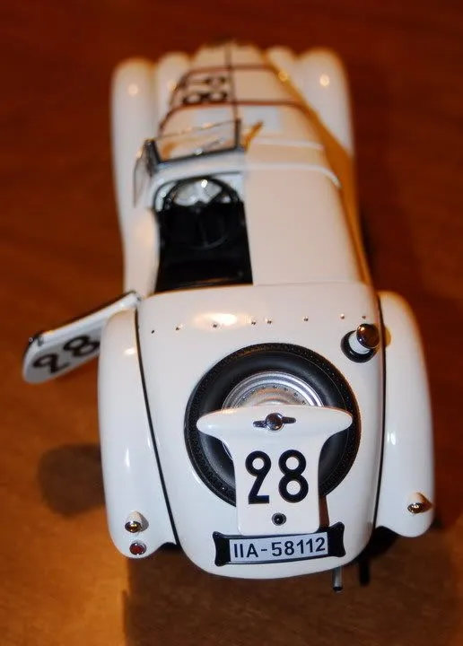 47179 bmw e39 m5 diecast detail