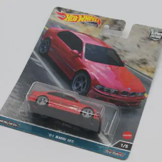 /img/47179-bmw-e39-m5-diecast-packaging.webp