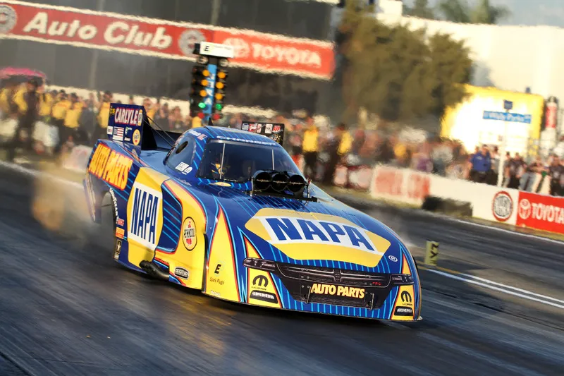 /img/47194-nhra-diecast-guide.webp