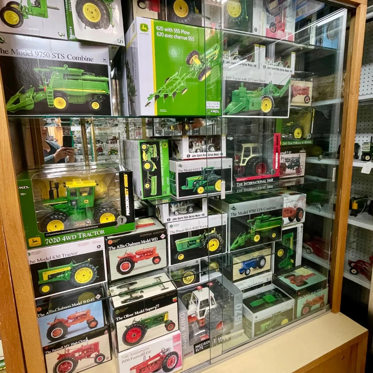 47209 classic iowa diecast cars